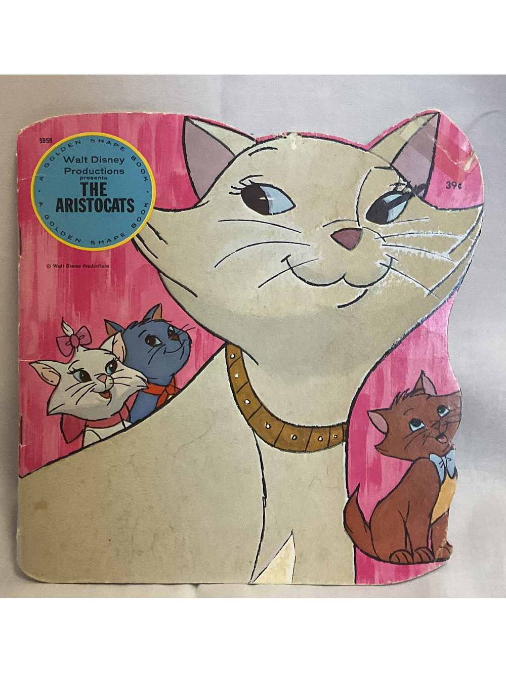 Aristocats Golden Shape Fuzzy Book